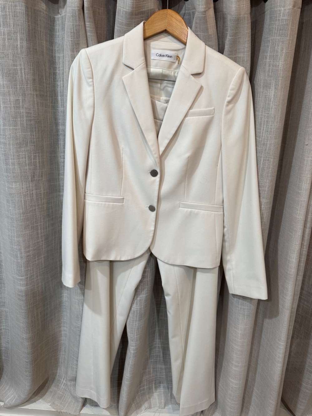 Calvin Klein Ivory Women's Blazer and Trousers Set. Jacket is size 8 and pants 6